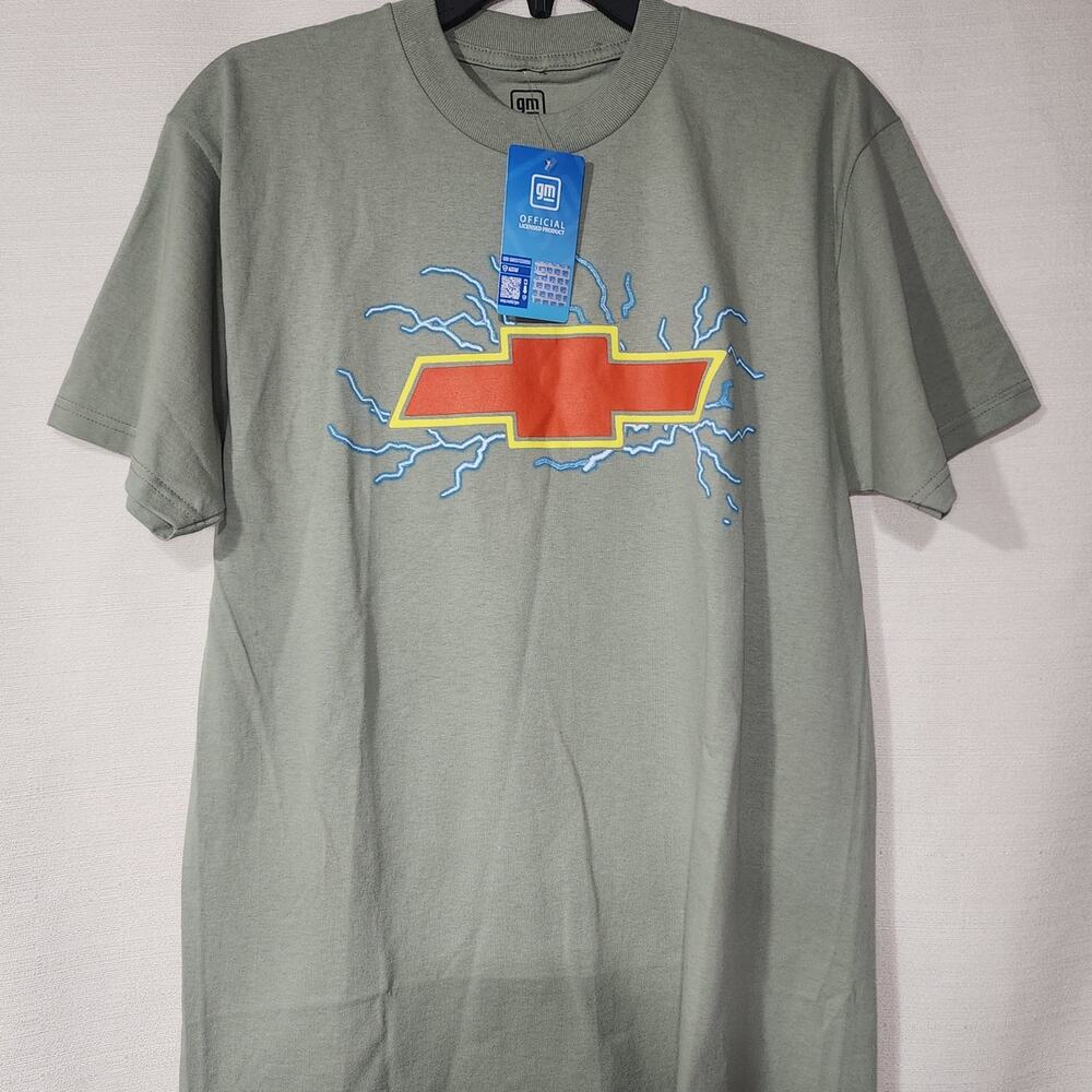 Chevrolet Blazer ''Heart beat of America'' size medium men's shirt